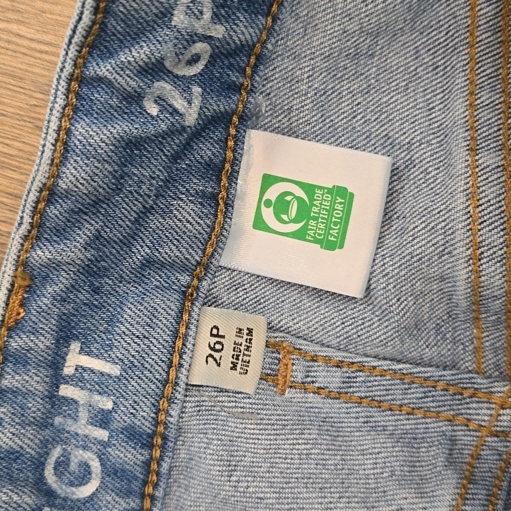 J. CREW Classic Straight Cropped Denim Jeans| Size 26P - Picture 5 of 11